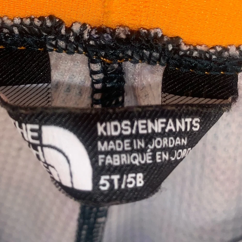 The North Face Kids 2-Piece Thermal Layer Set | Cozy Waffle Base - 5T - Picture 6 of 9